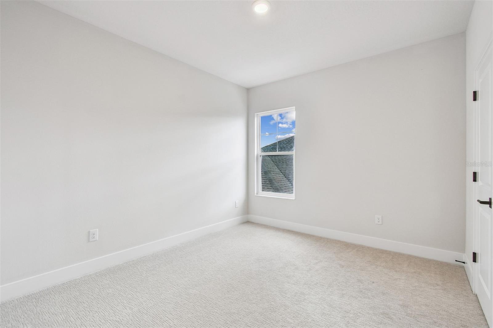 EMERALD LANDING AT WATERSIDE - Residential