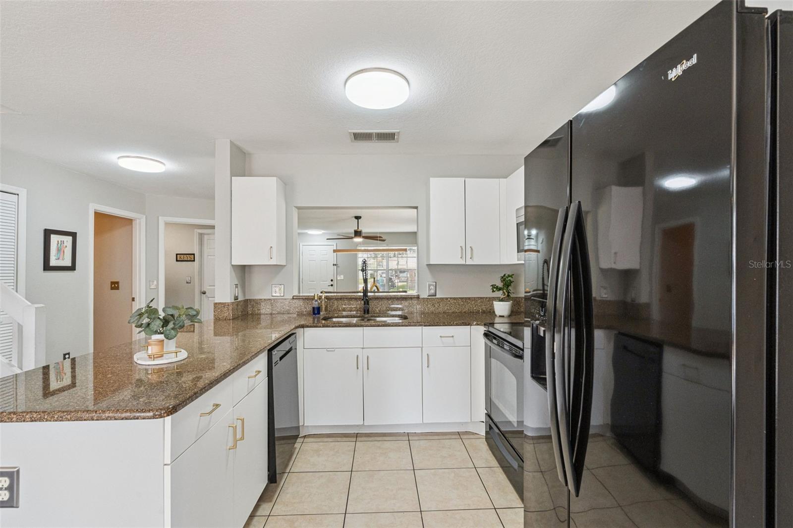 HUCKLEBERRY FIELDS TR N2B - Residential
