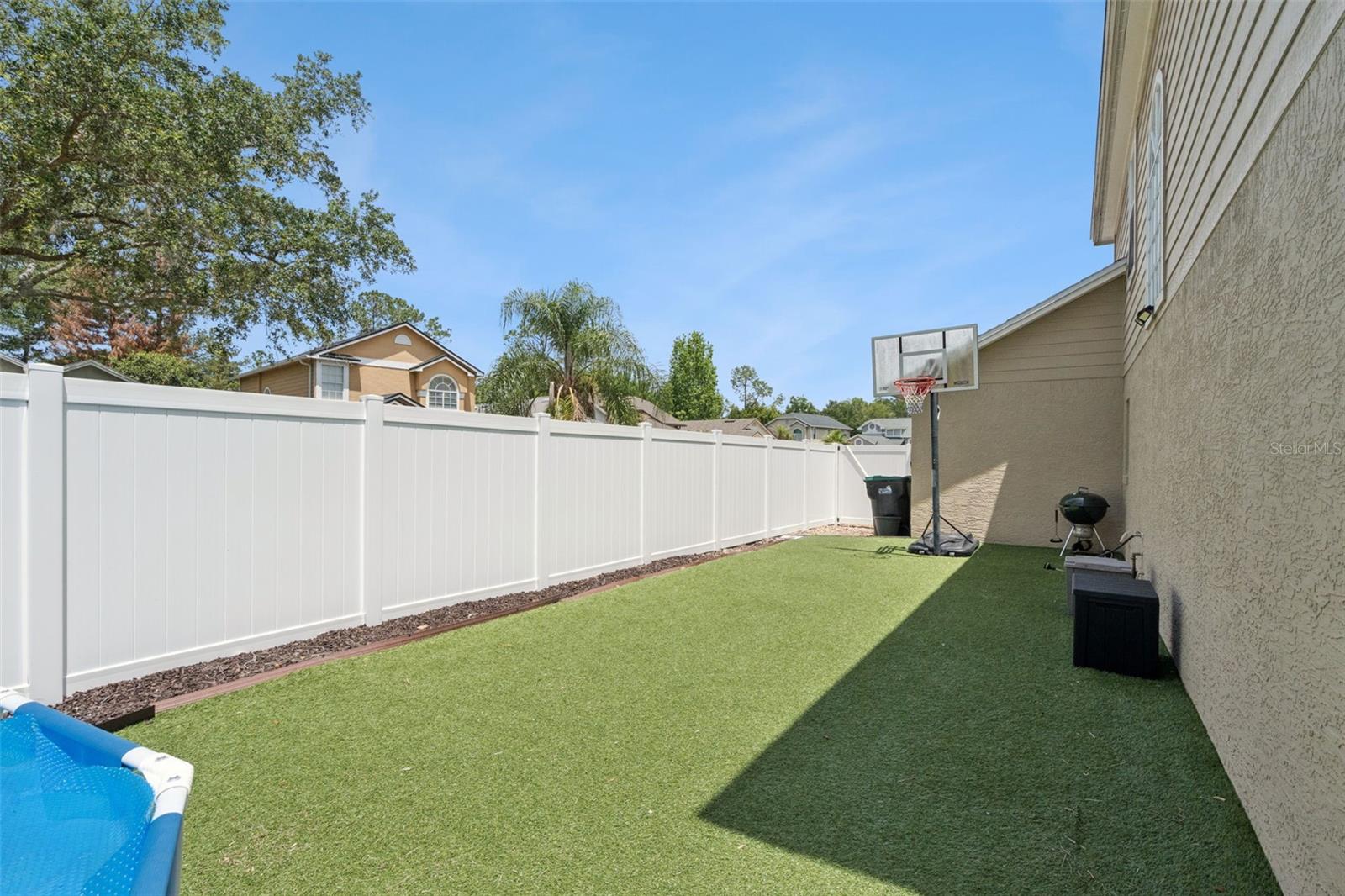 HUCKLEBERRY FIELDS TR N2B - Residential