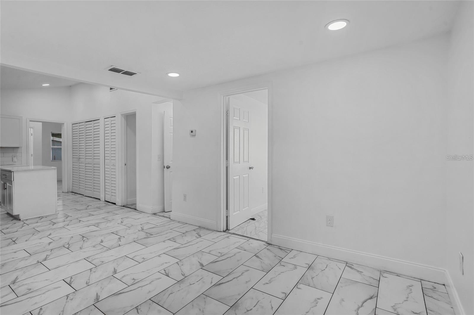 HOLDEN REAL ESTATE COMPANYS ADD - Residential Lease