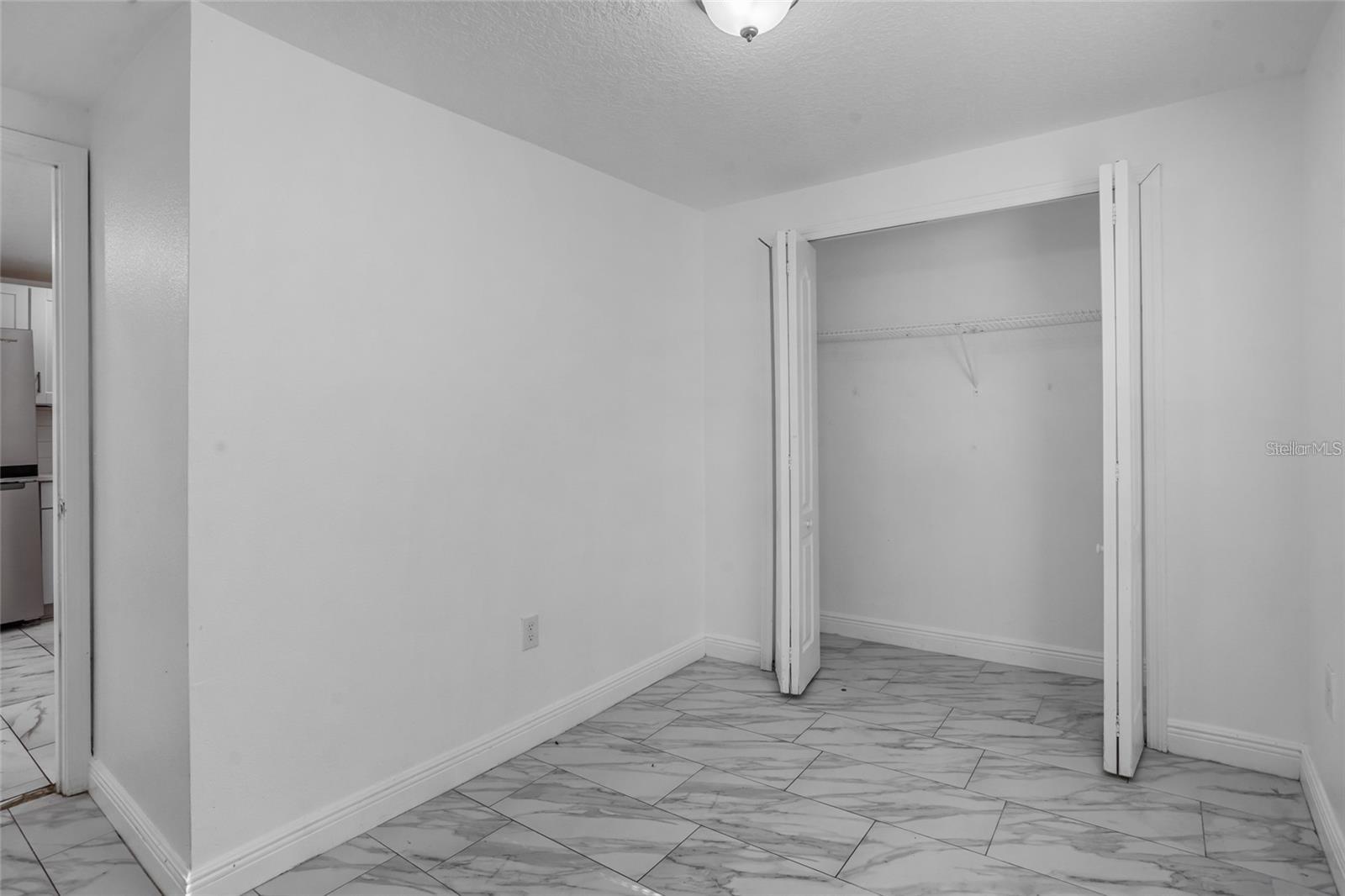 HOLDEN REAL ESTATE COMPANYS ADD - Residential Lease