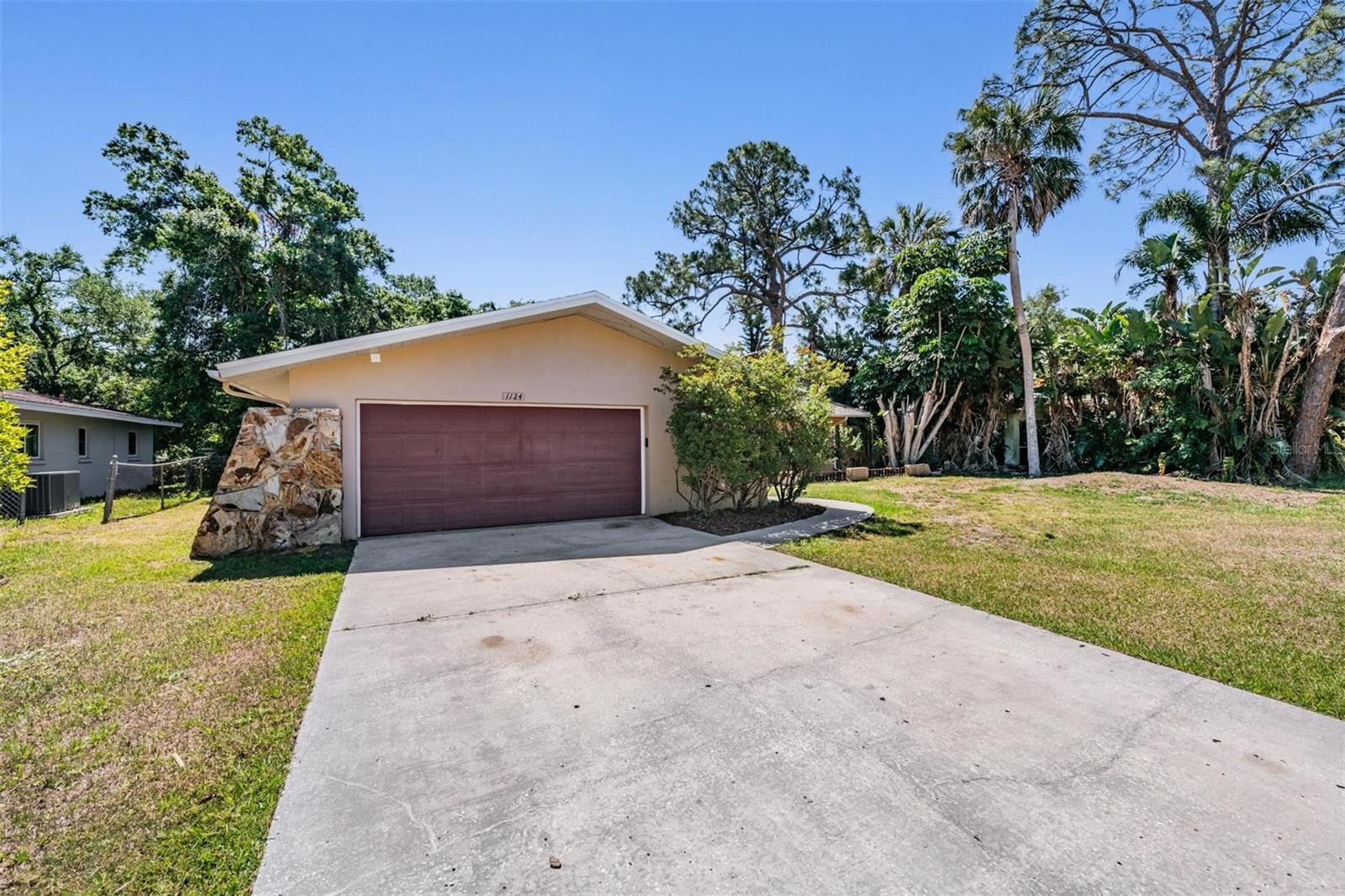 WHITFIELD COUNTRY CLUB HEIGHTS - Residential