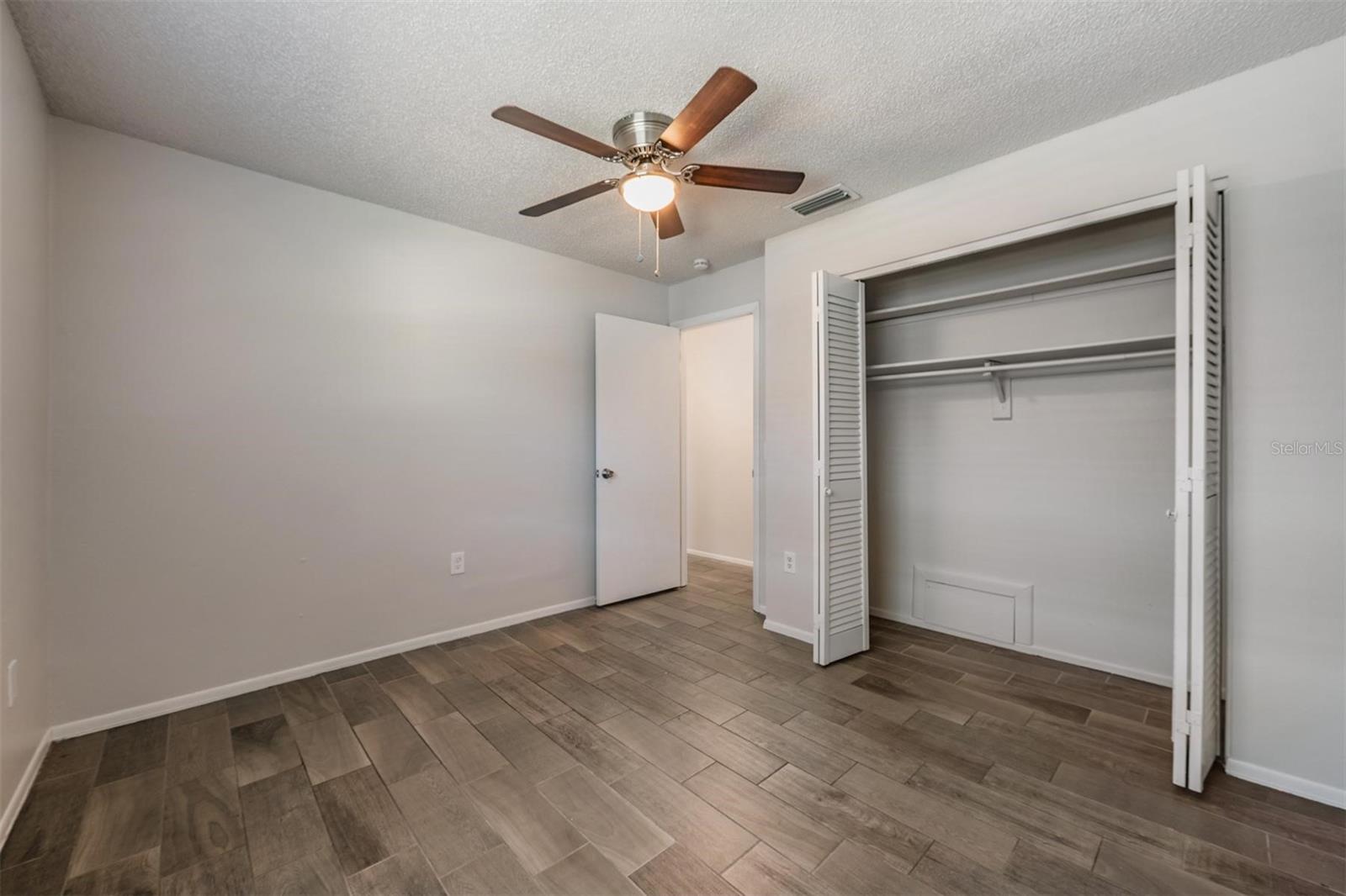 WHITFIELD COUNTRY CLUB HEIGHTS - Residential