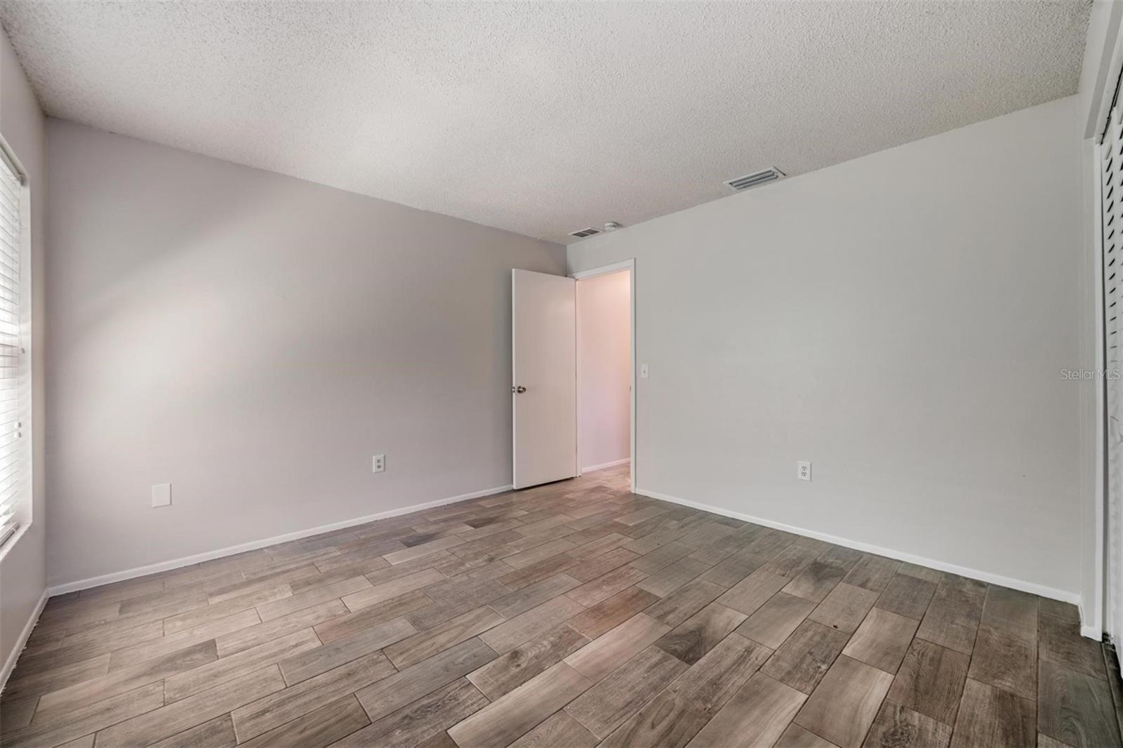WHITFIELD COUNTRY CLUB HEIGHTS - Residential