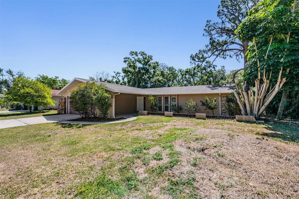 Photo of 1124 Danny Drive, Sarasota, FL 34243 (MLS # TB8500717)