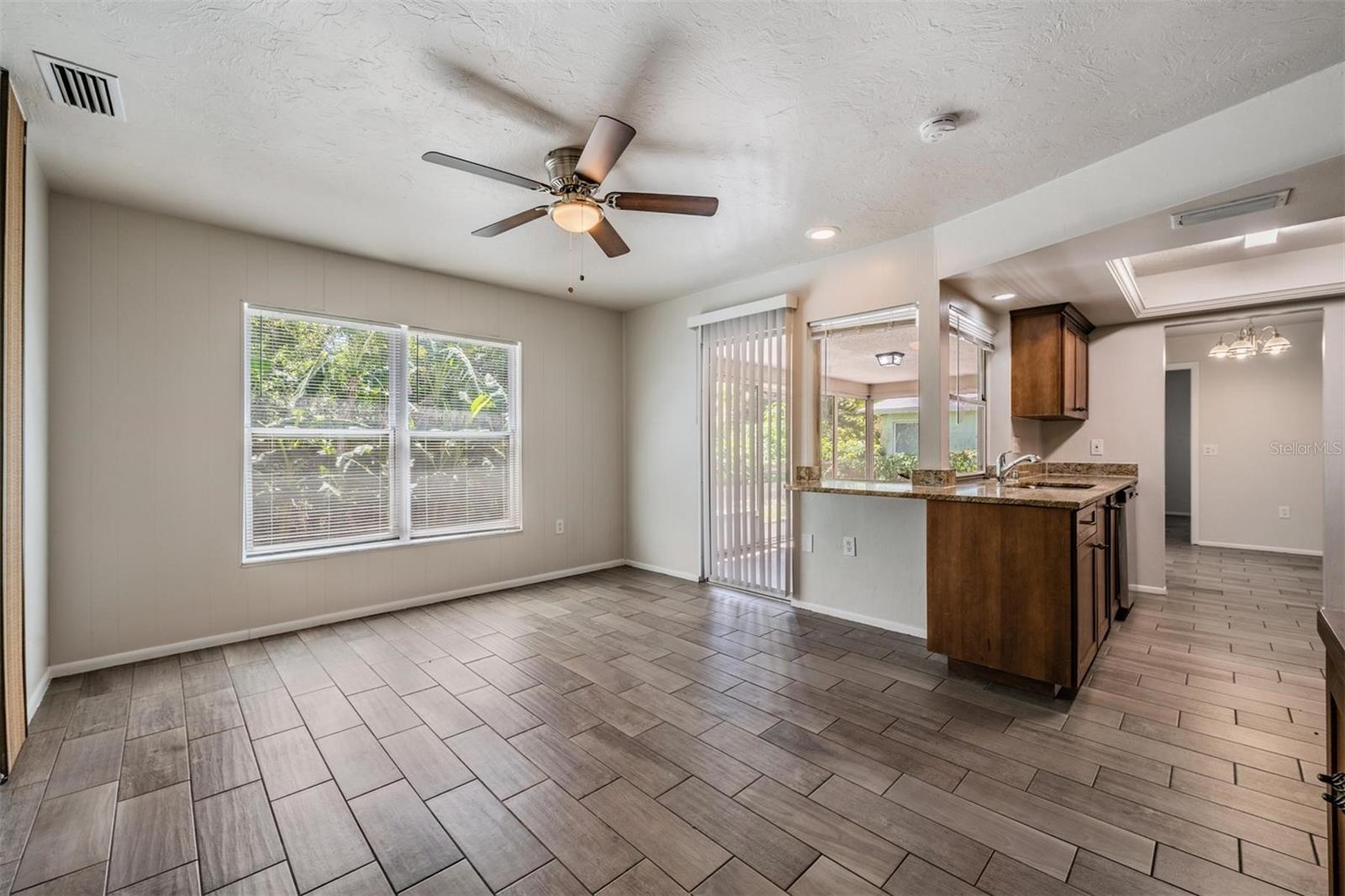 WHITFIELD COUNTRY CLUB HEIGHTS - Residential