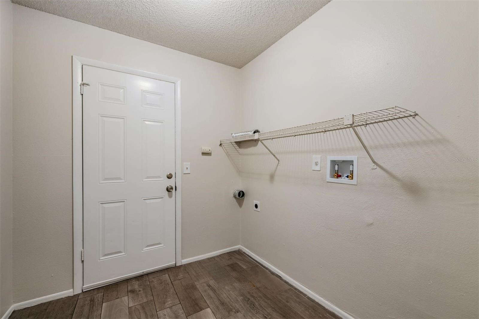 WHITFIELD COUNTRY CLUB HEIGHTS - Residential