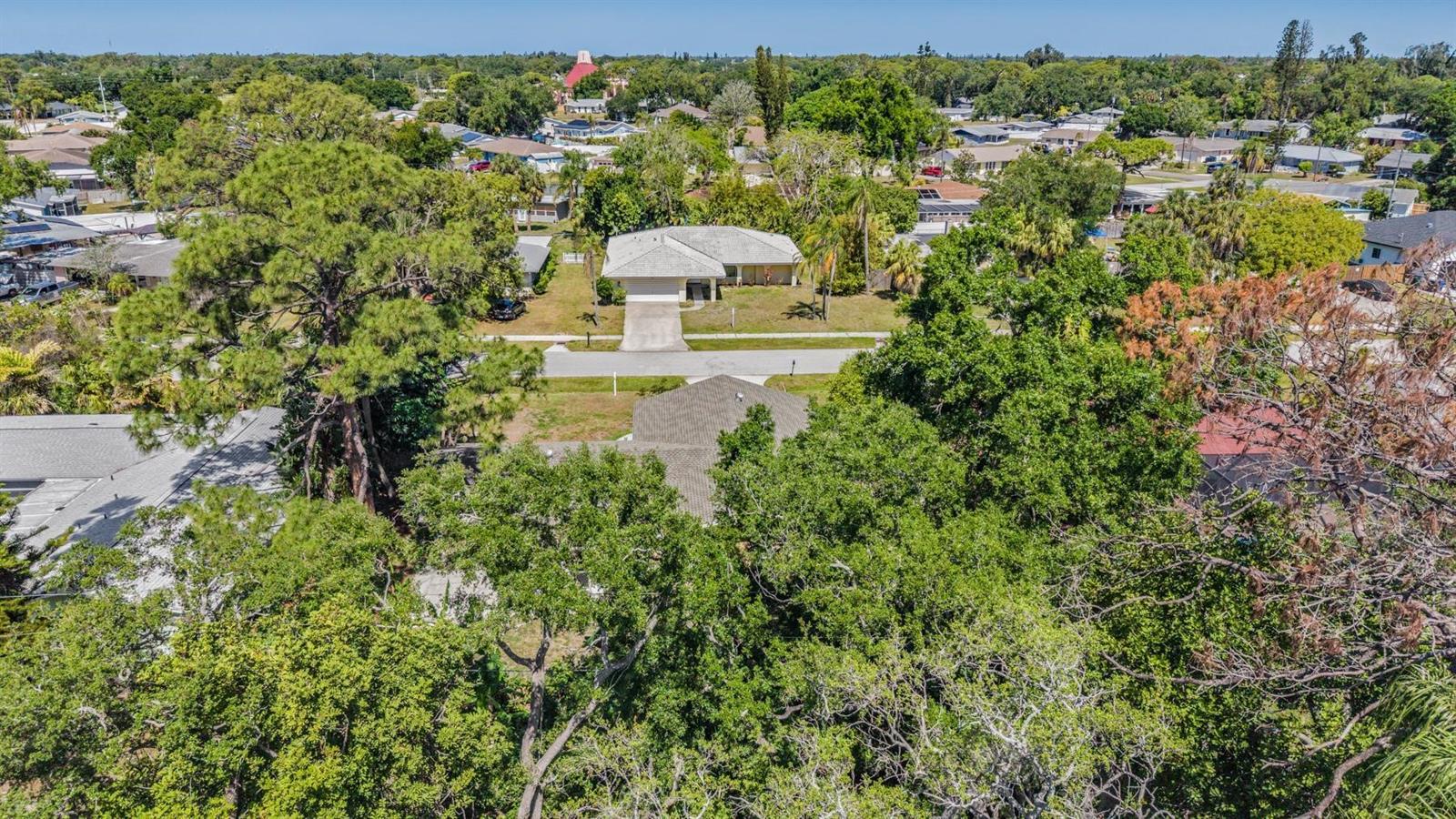 WHITFIELD COUNTRY CLUB HEIGHTS - Residential