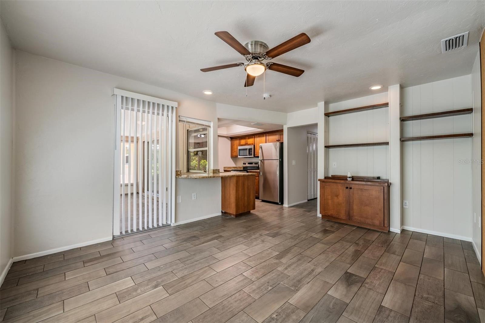 WHITFIELD COUNTRY CLUB HEIGHTS - Residential