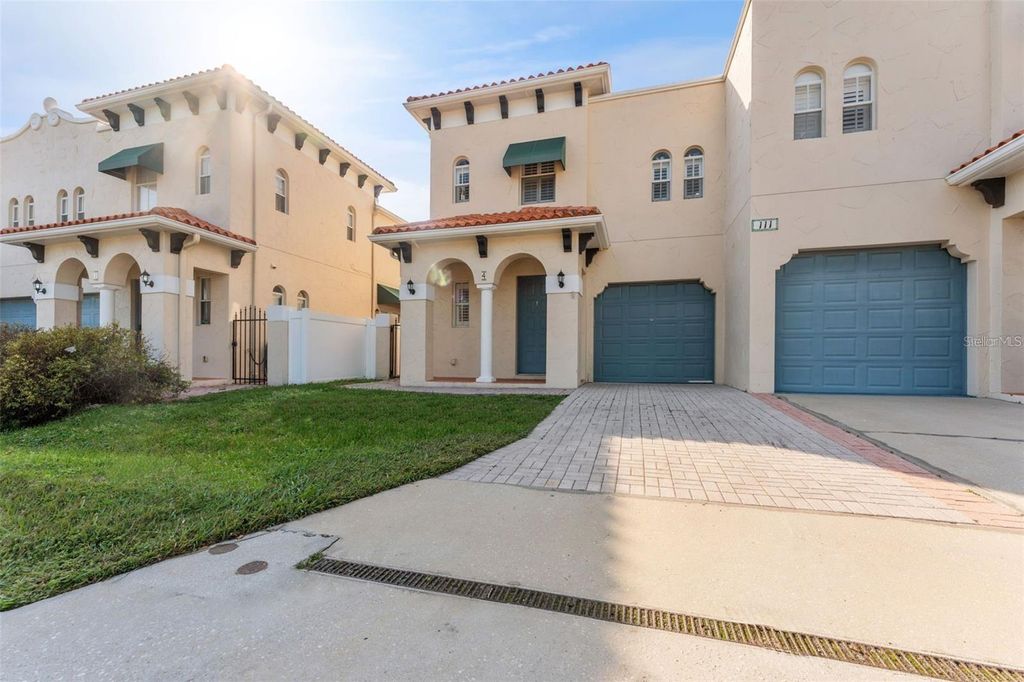 Photo of 111 S Melville Avenue #4, Tampa, FL 33606 (MLS # W7878340)