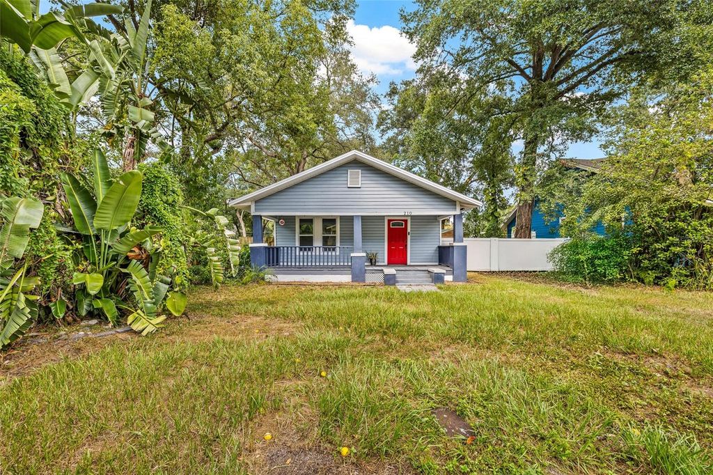 Photo of 210 E Cluster Avenue, Tampa, FL 33604 (MLS # TB8438787)