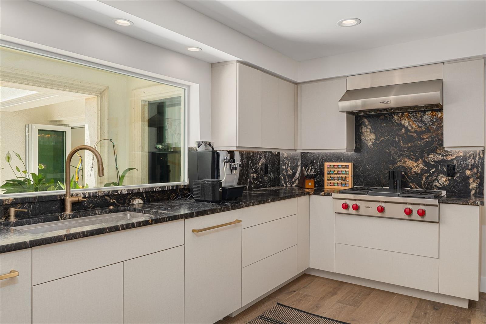 SNELL ISLE BRIGHTWATERS SEC 1 REP - Residential