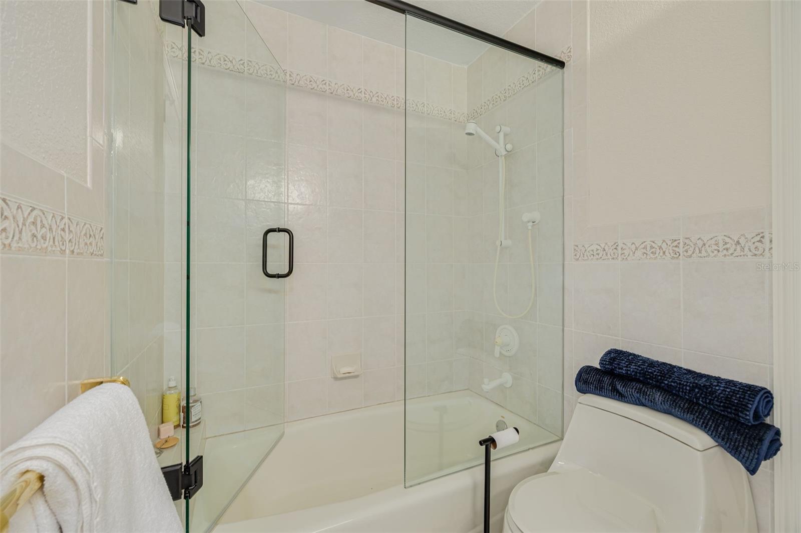 SNELL ISLE BRIGHTWATERS SEC 1 REP - Residential