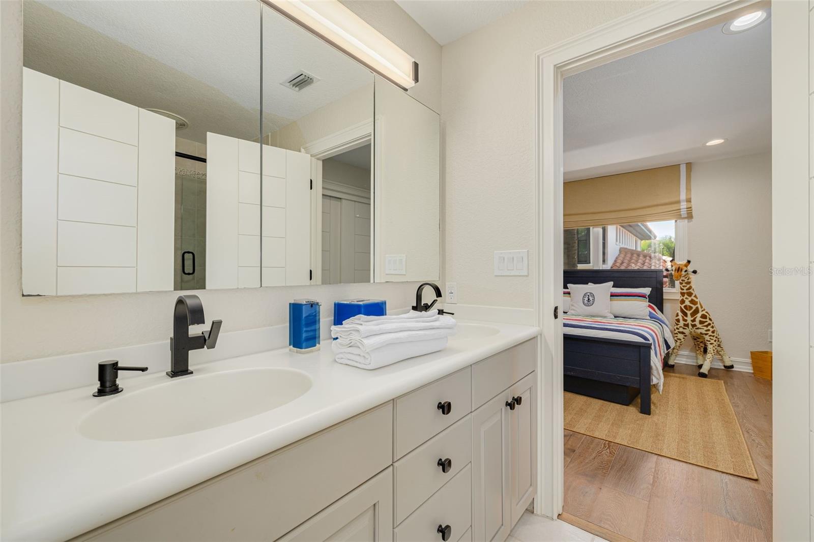 SNELL ISLE BRIGHTWATERS SEC 1 REP - Residential