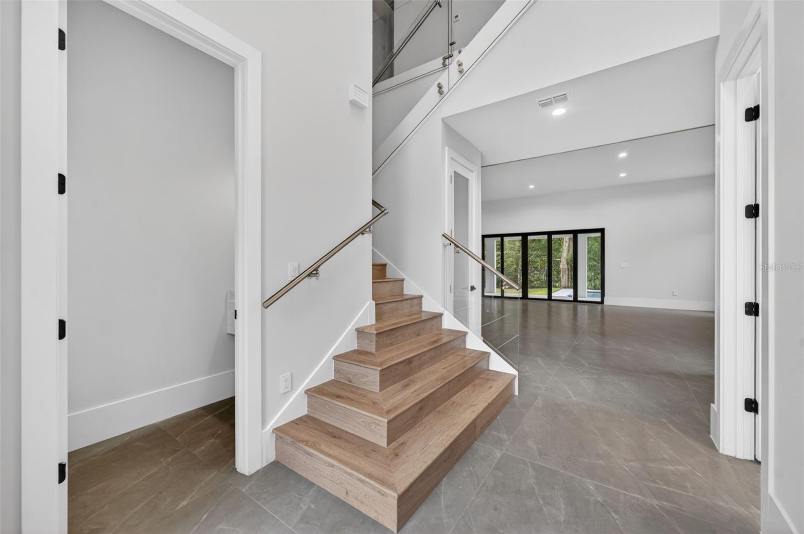 240 N PHELPS AVENUE