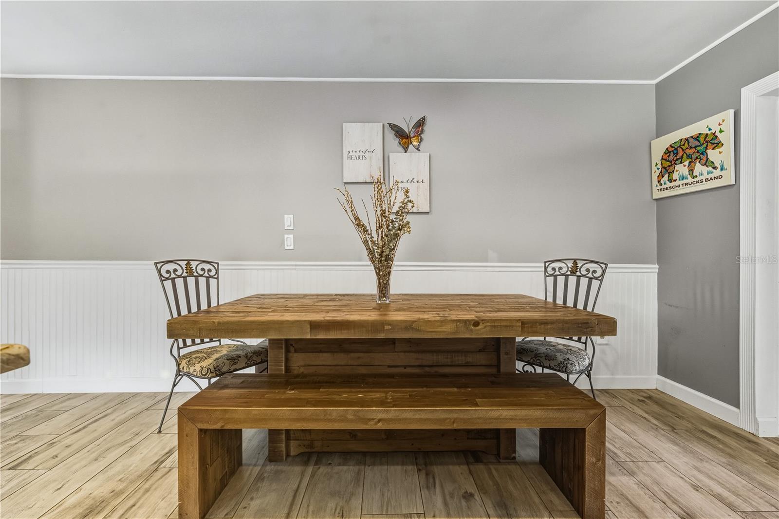 RIDGEWOOD ESTATES 20TH ADD - Residential