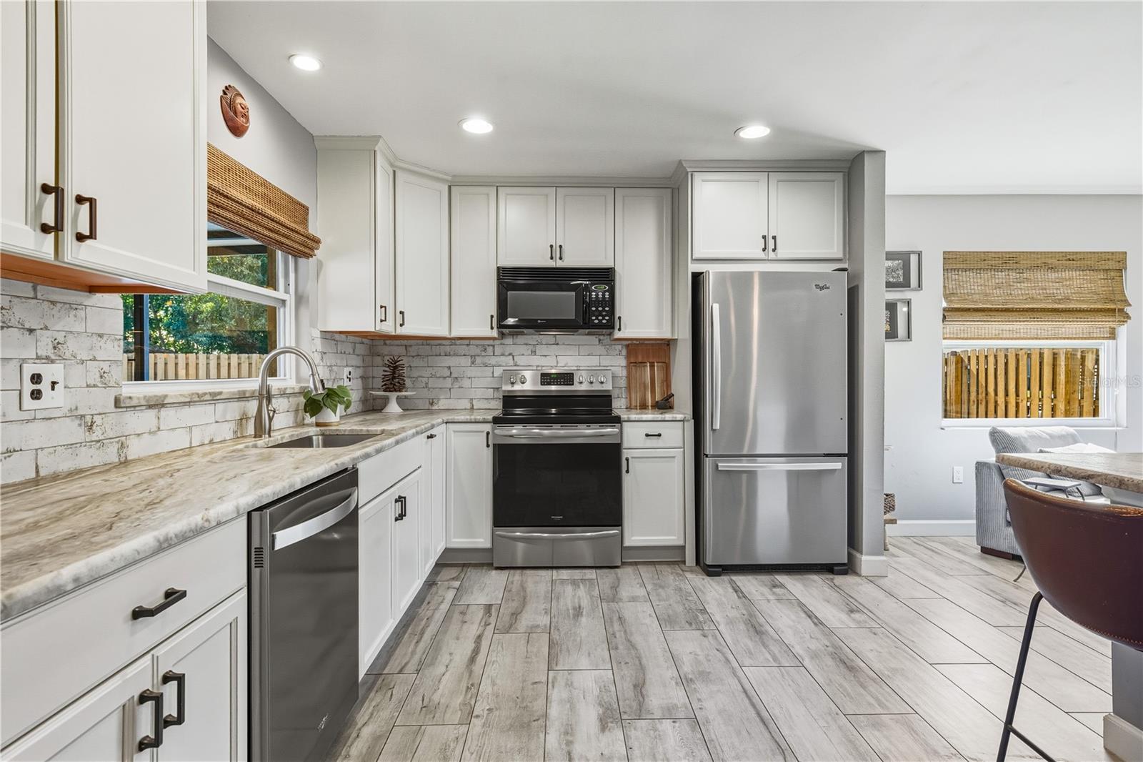 RIDGEWOOD ESTATES 20TH ADD - Residential