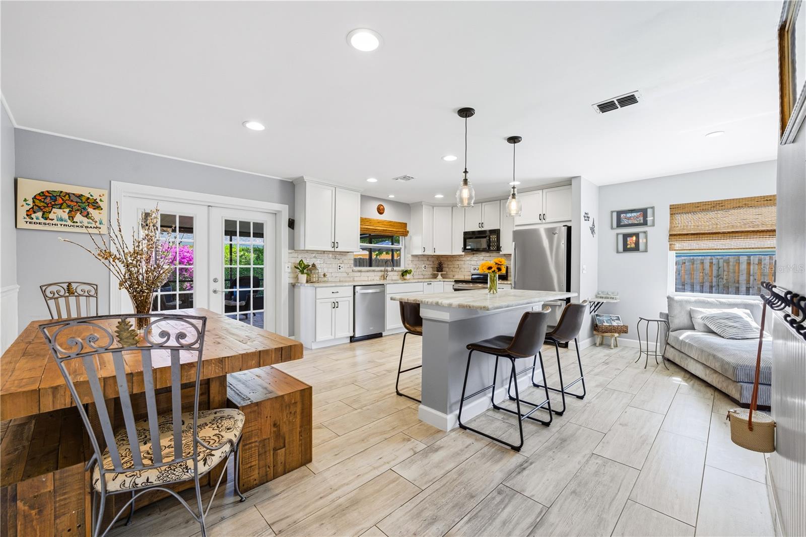 RIDGEWOOD ESTATES 20TH ADD - Residential