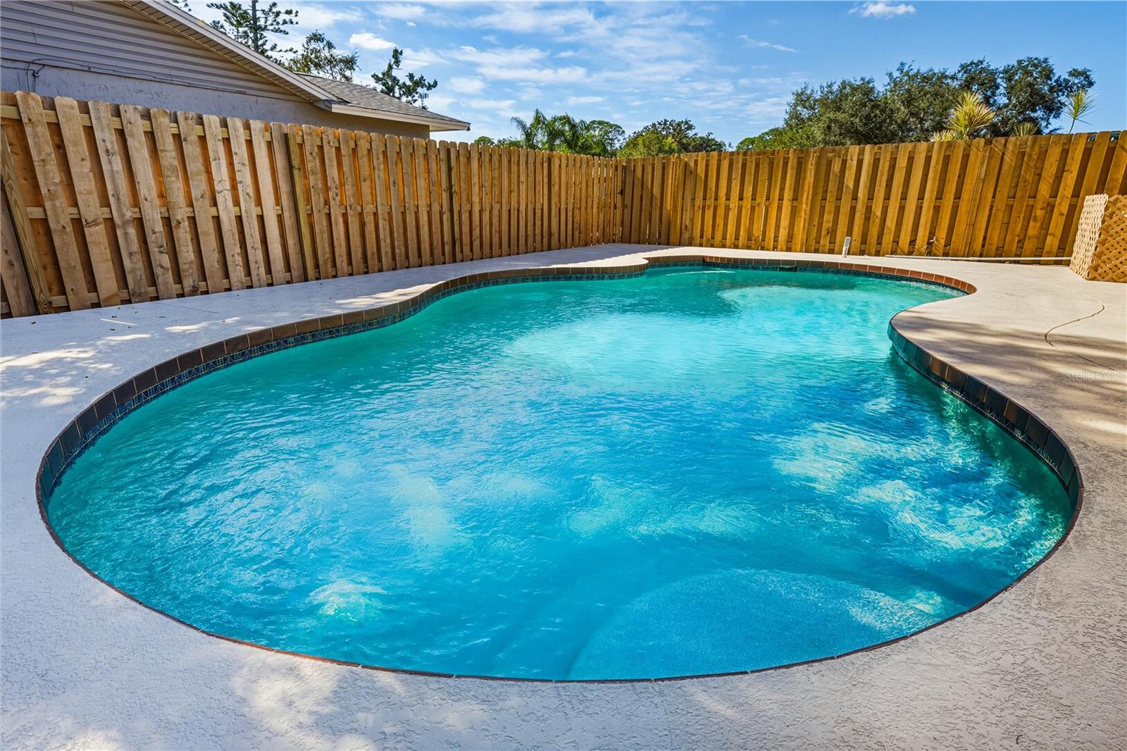 RIDGEWOOD ESTATES 20TH ADD - Residential