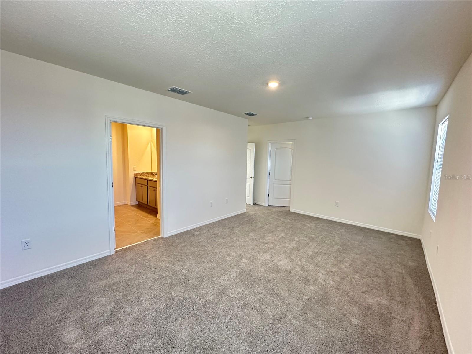 CASCADES PH 1A & 1B - Residential Lease