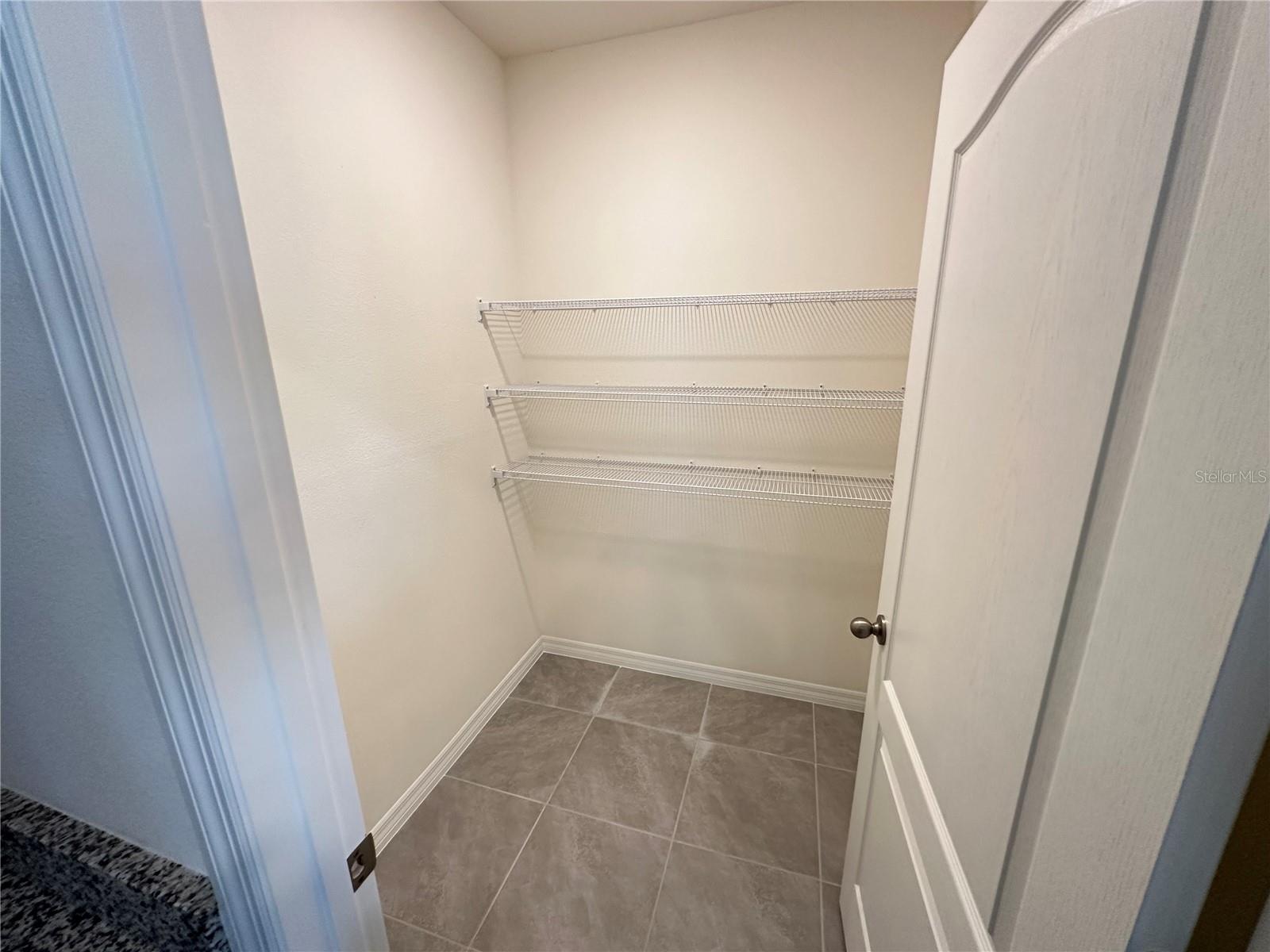 CASCADES PH 1A & 1B - Residential Lease