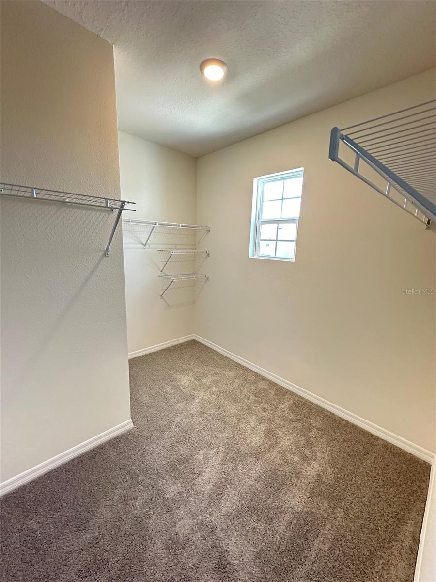 CASCADES PH 1A & 1B - Residential Lease