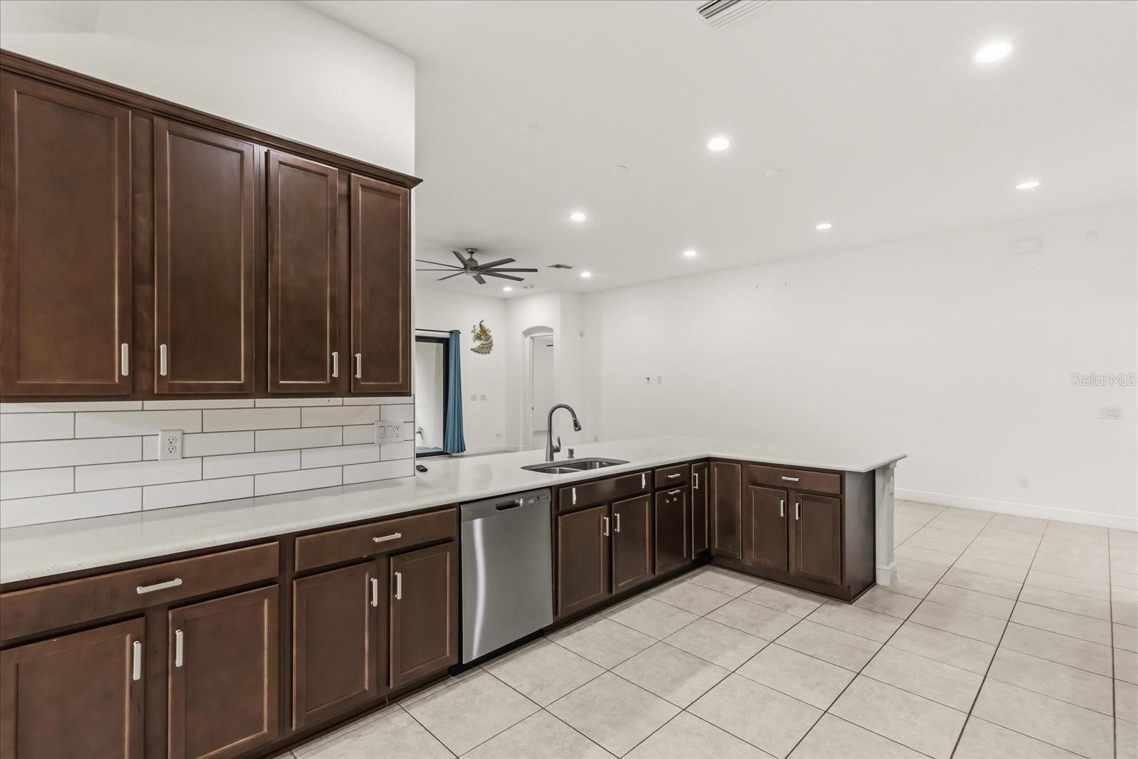 LA PALOMA VILLAGE PH 3B UN 2 - Residential