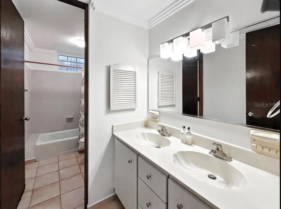 FAIRWAY COURTS - Residential