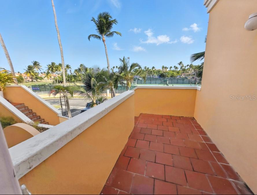 FAIRWAY COURTS - Residential