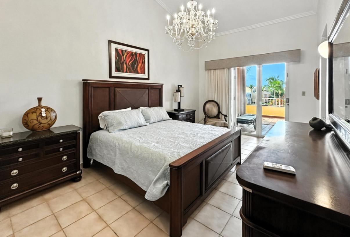 FAIRWAY COURTS - Residential