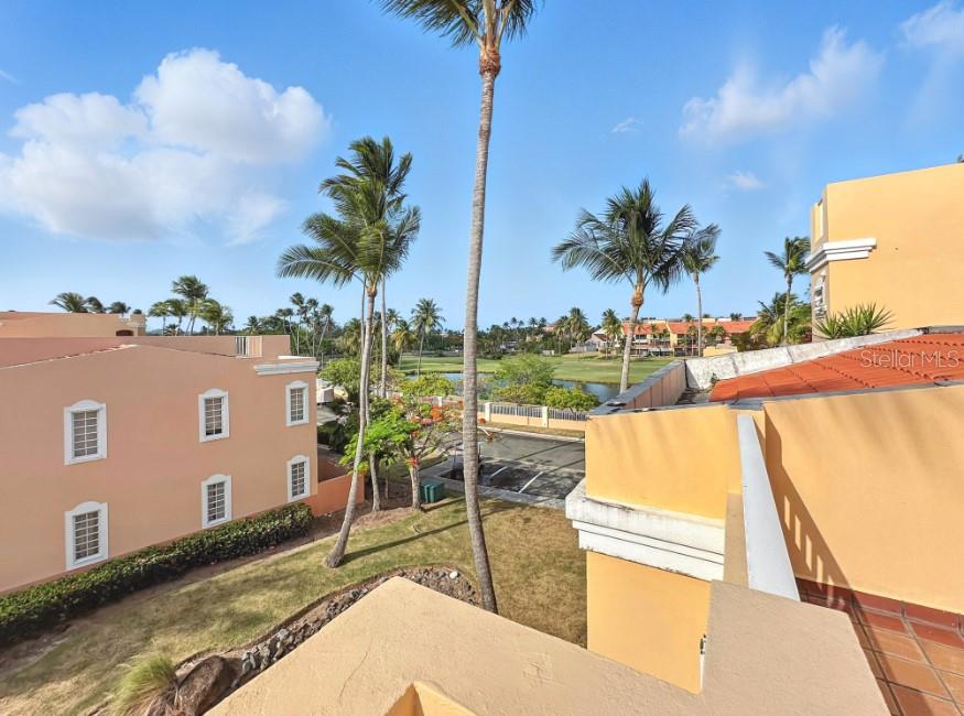 FAIRWAY COURTS - Residential