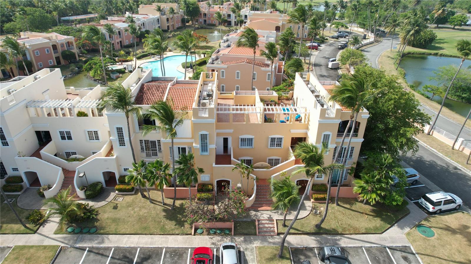 FAIRWAY COURTS - Residential