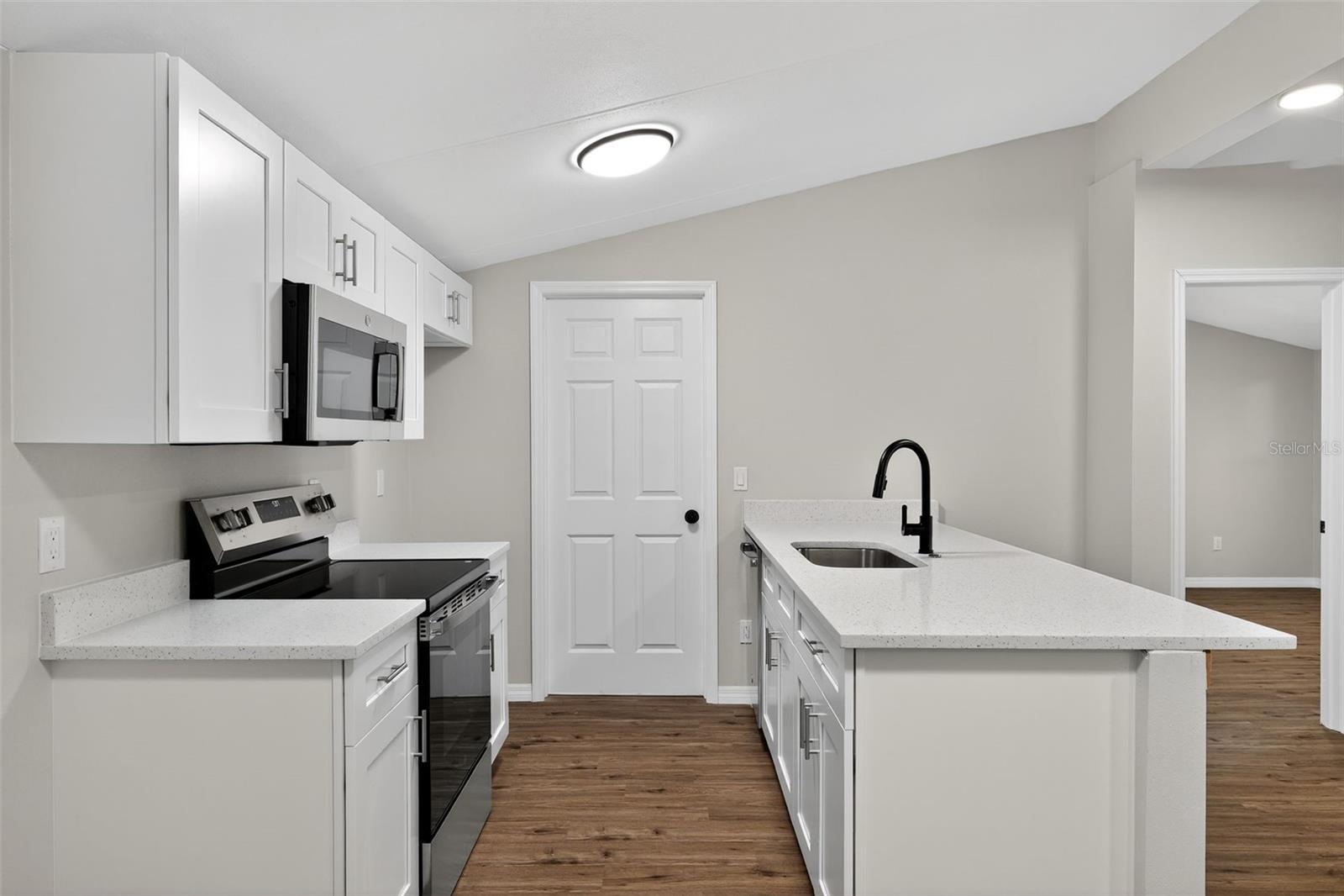 SADDLEWOOD ESTATES - Residential