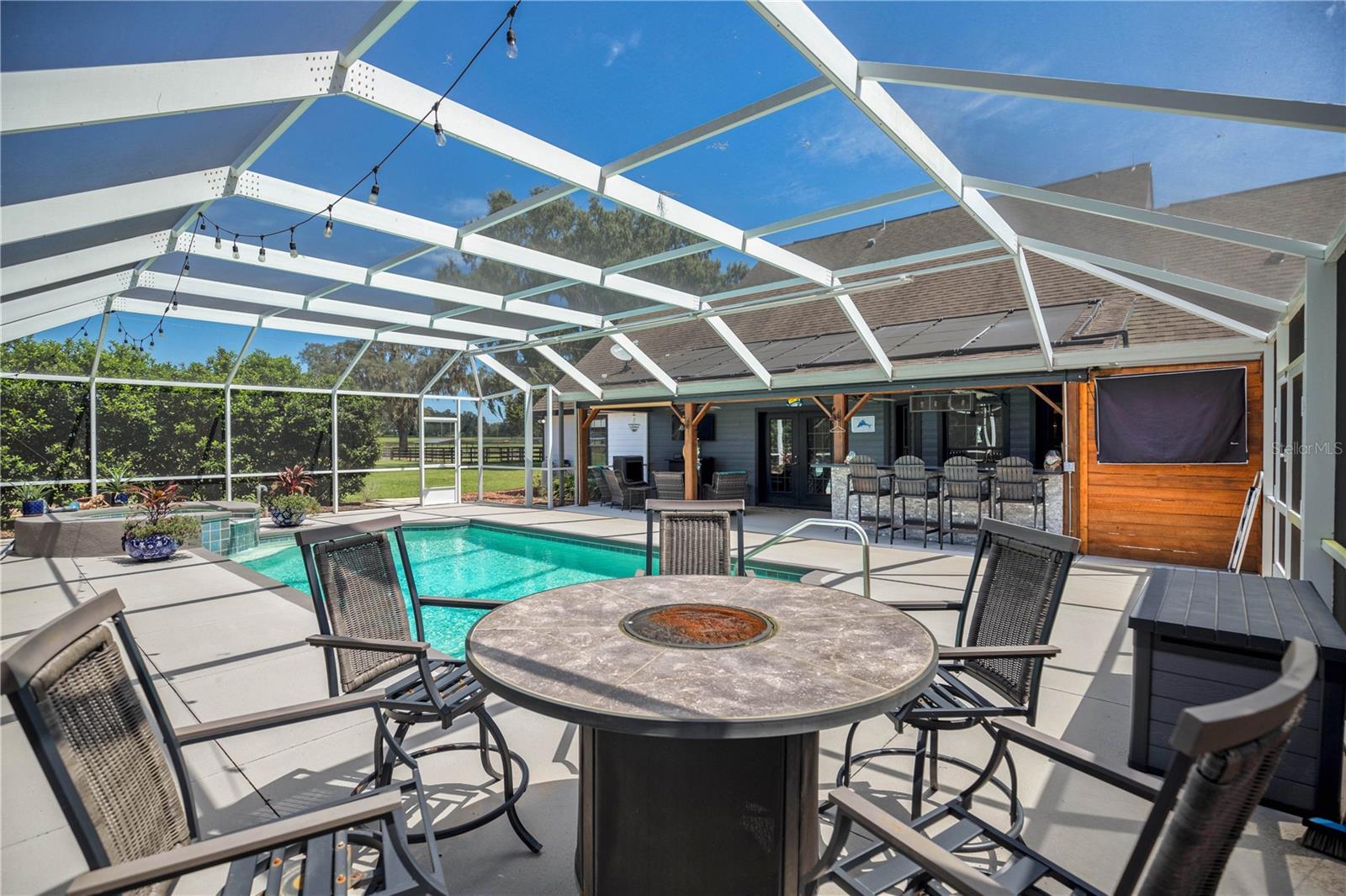 CUTTERS QUARTERS - Farm