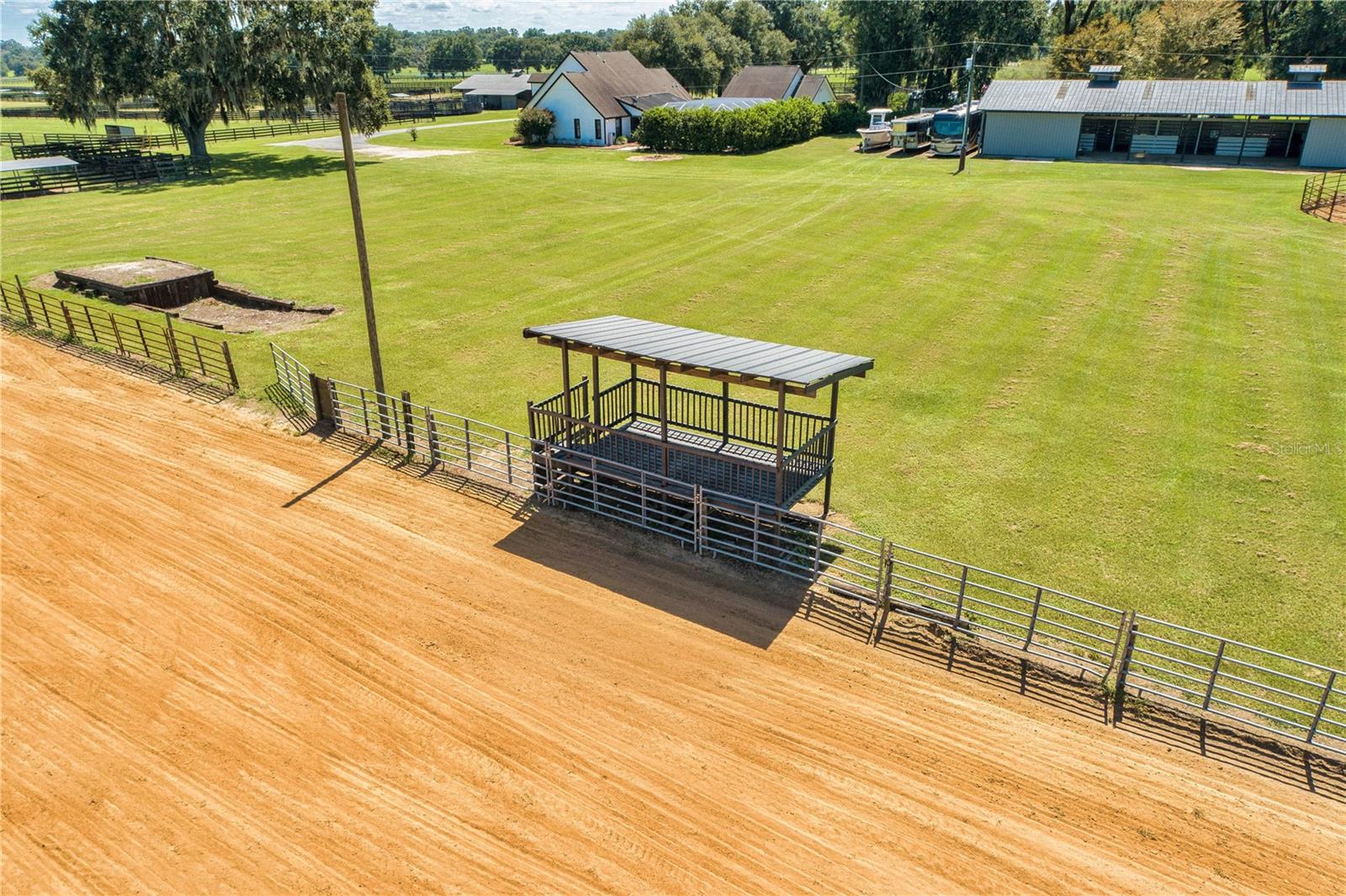 CUTTERS QUARTERS - Farm