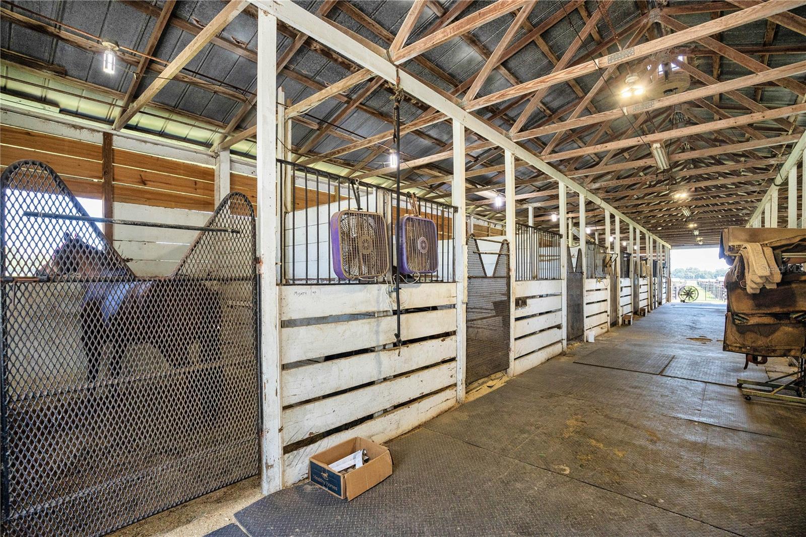 CUTTERS QUARTERS - Farm