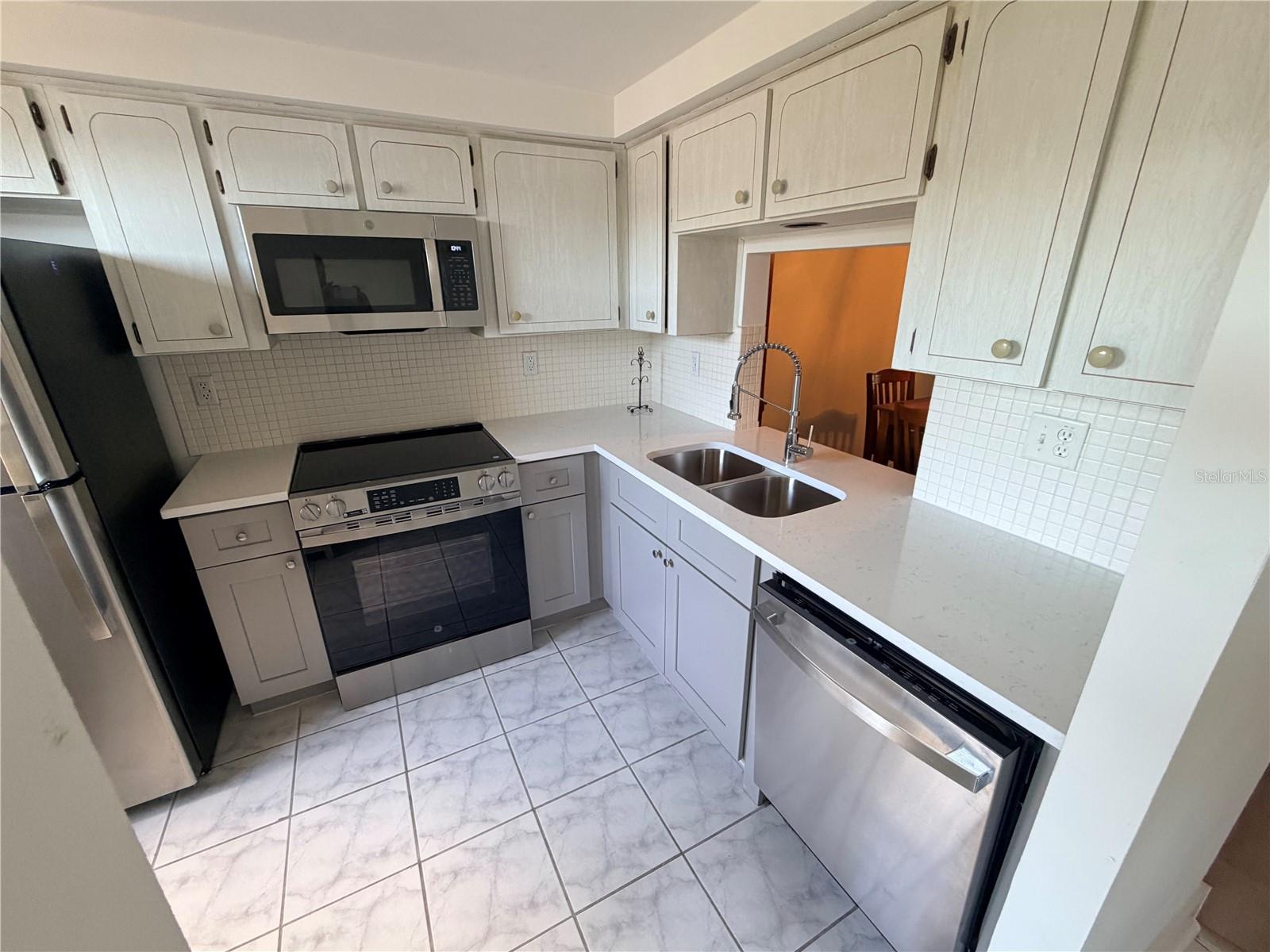 GARDENS BEACON SQUARE - Residential