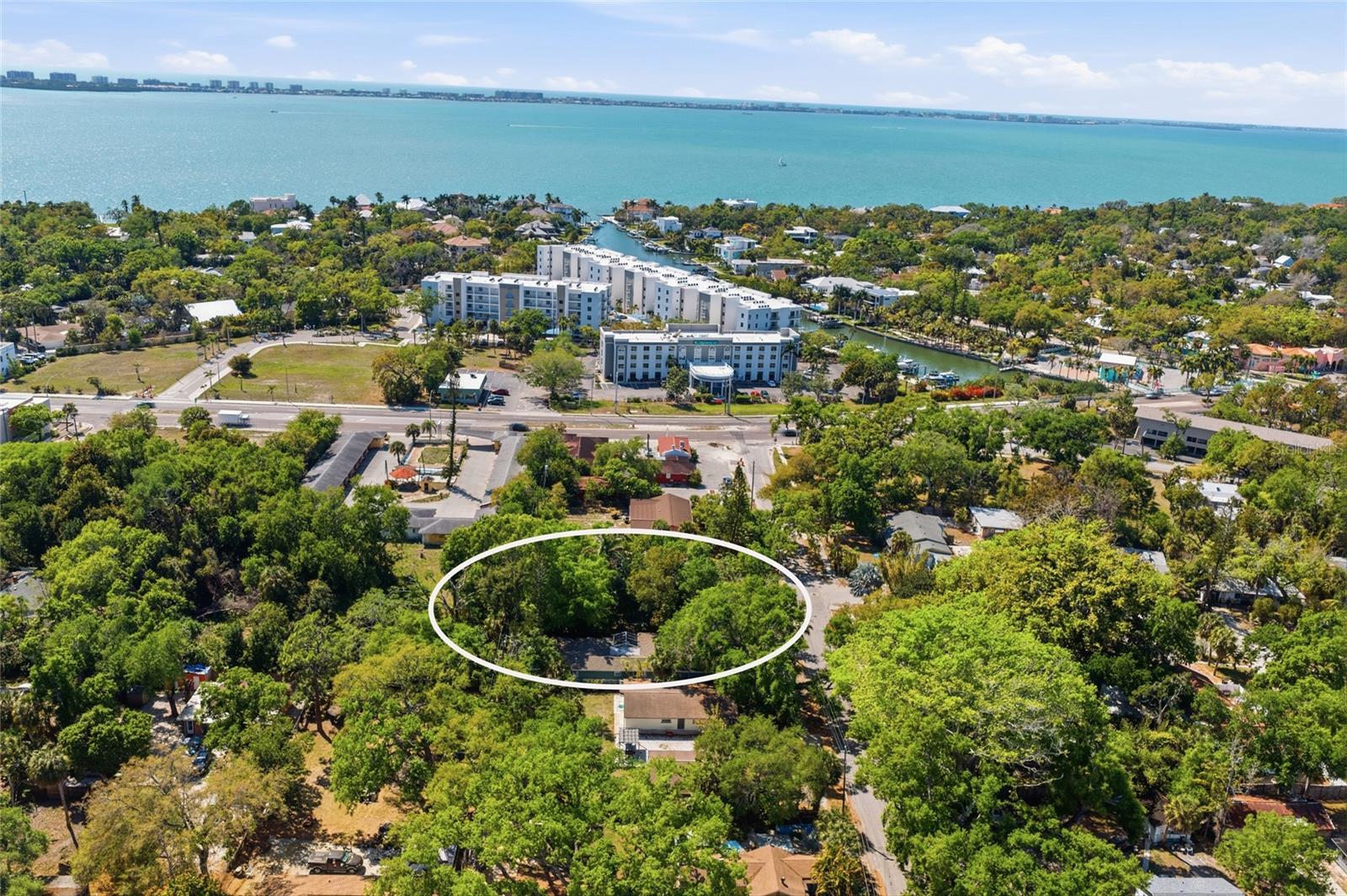 EDGEWATER - Residential