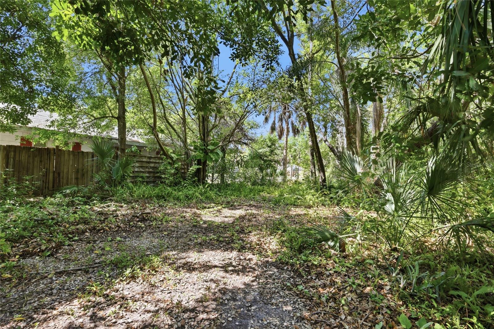 EDGEWATER - Residential