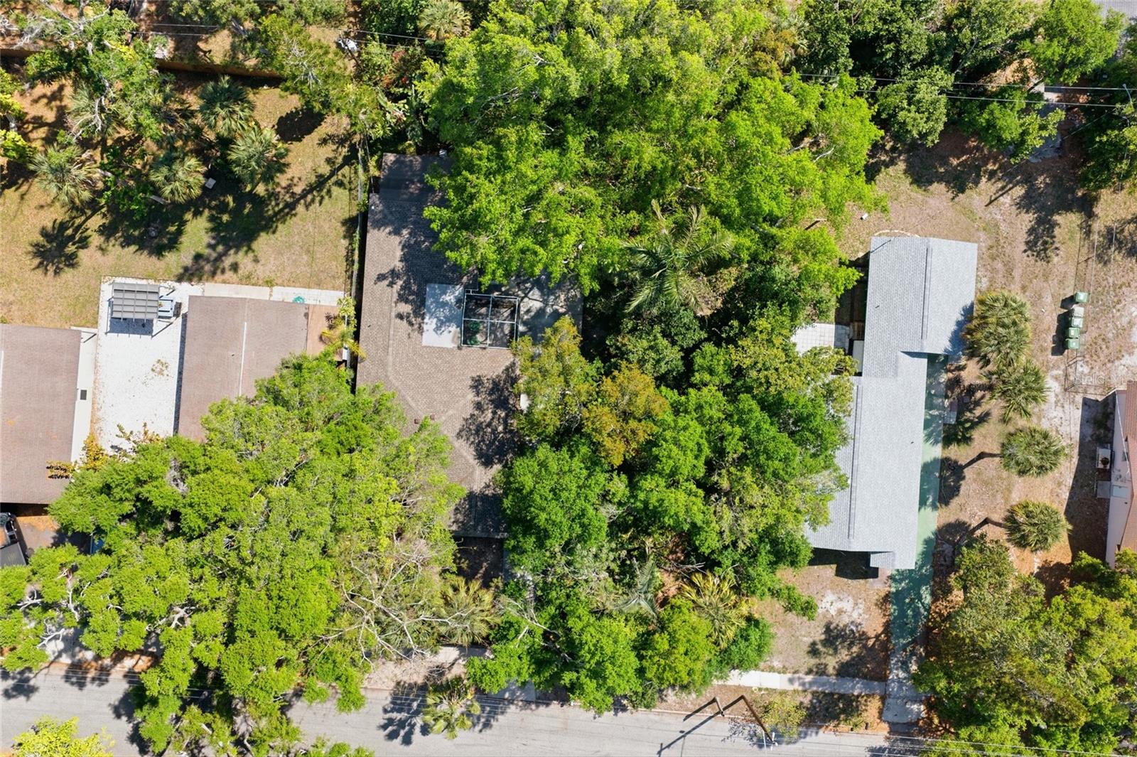 EDGEWATER - Residential