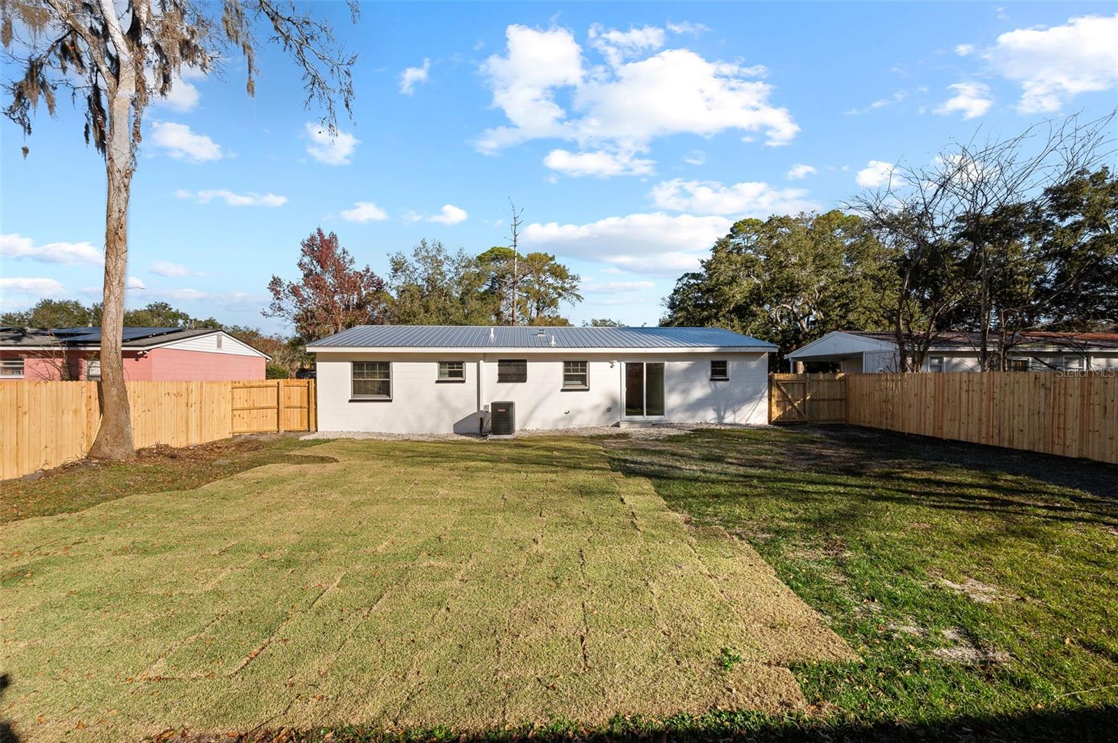 LINCOLN ESTATES 4TH ADD - Residential