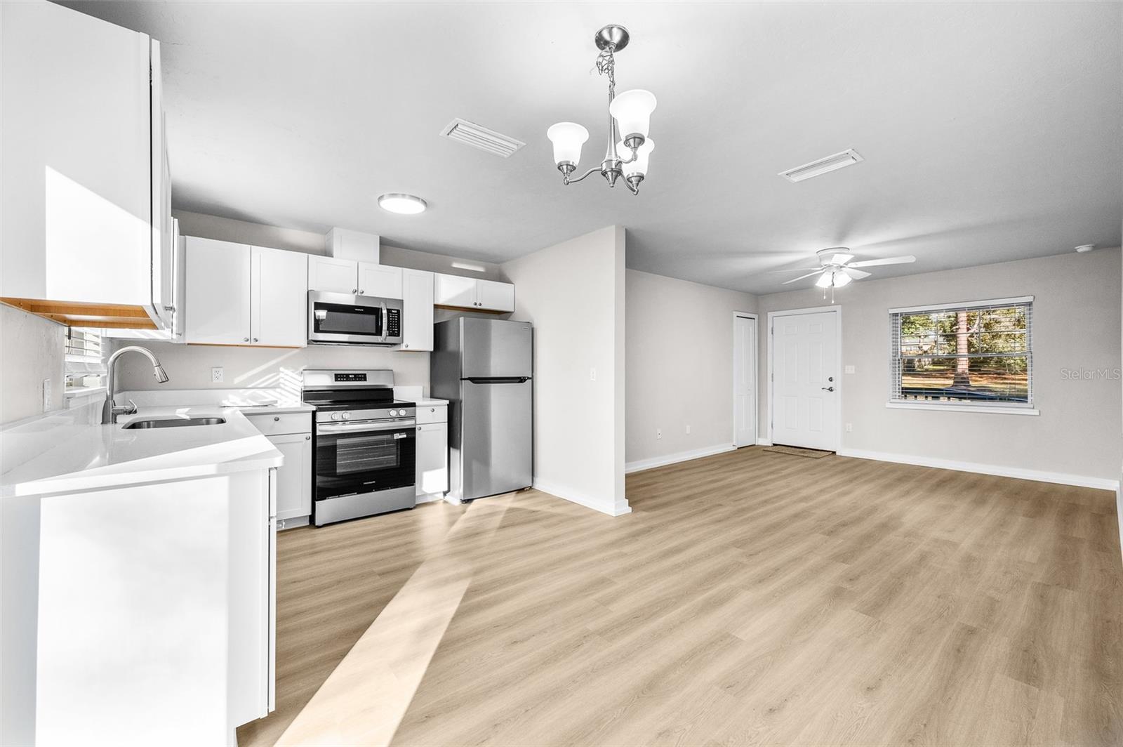 LINCOLN ESTATES 4TH ADD - Residential