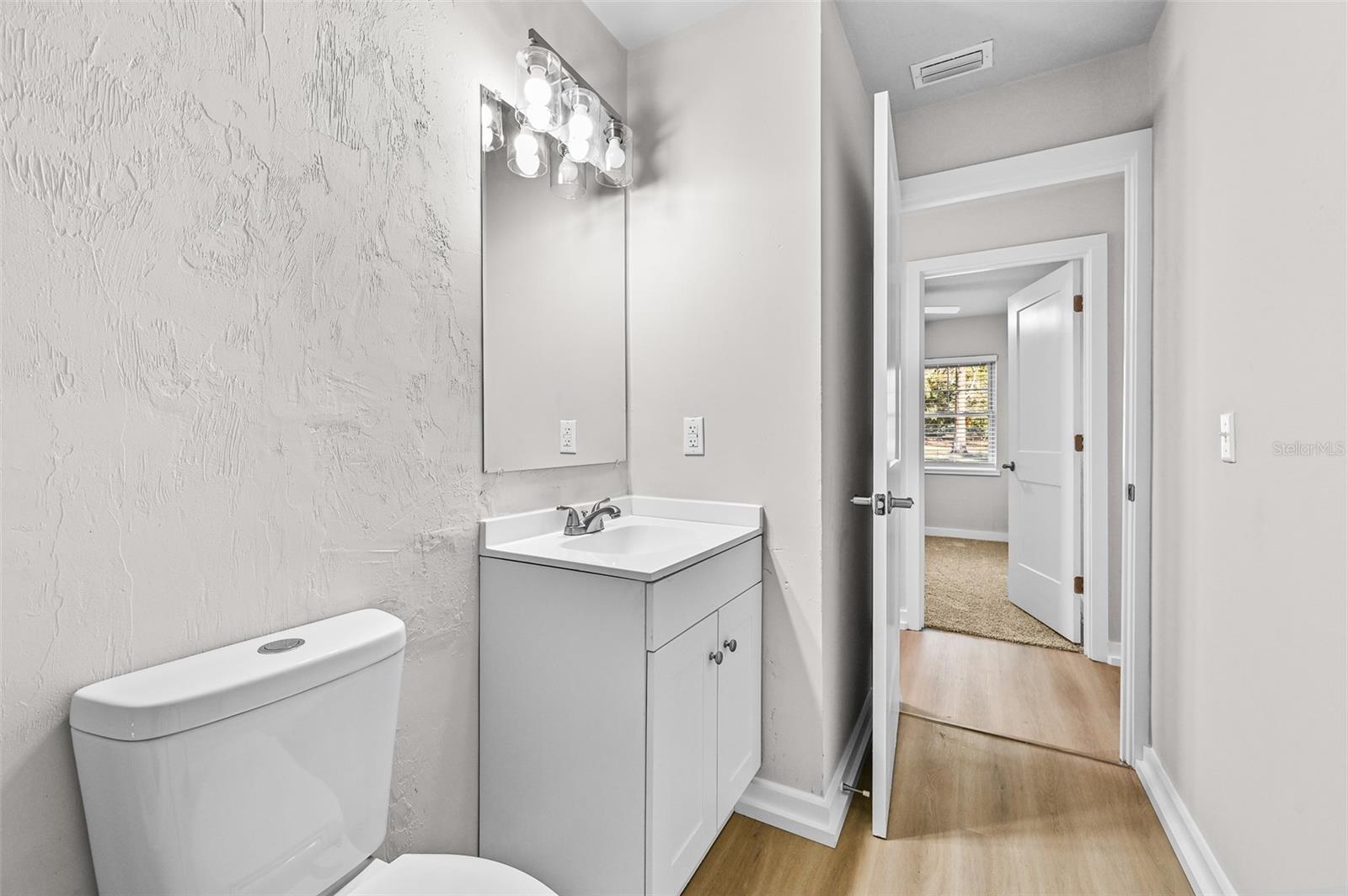 LINCOLN ESTATES 4TH ADD - Residential