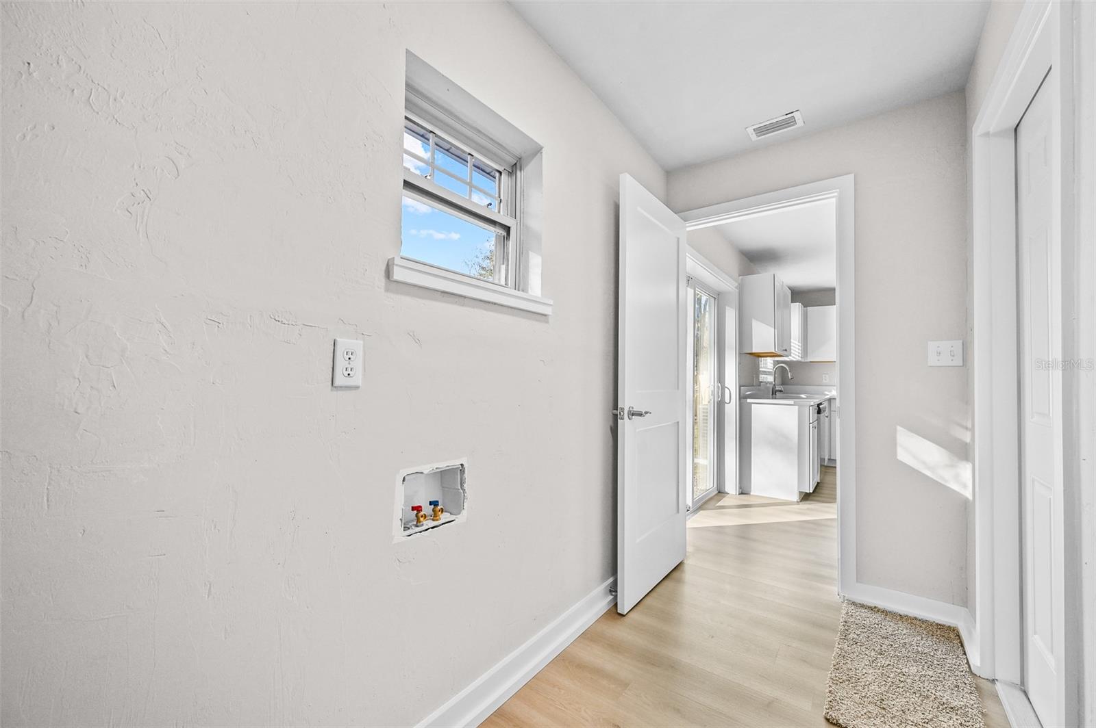 LINCOLN ESTATES 4TH ADD - Residential