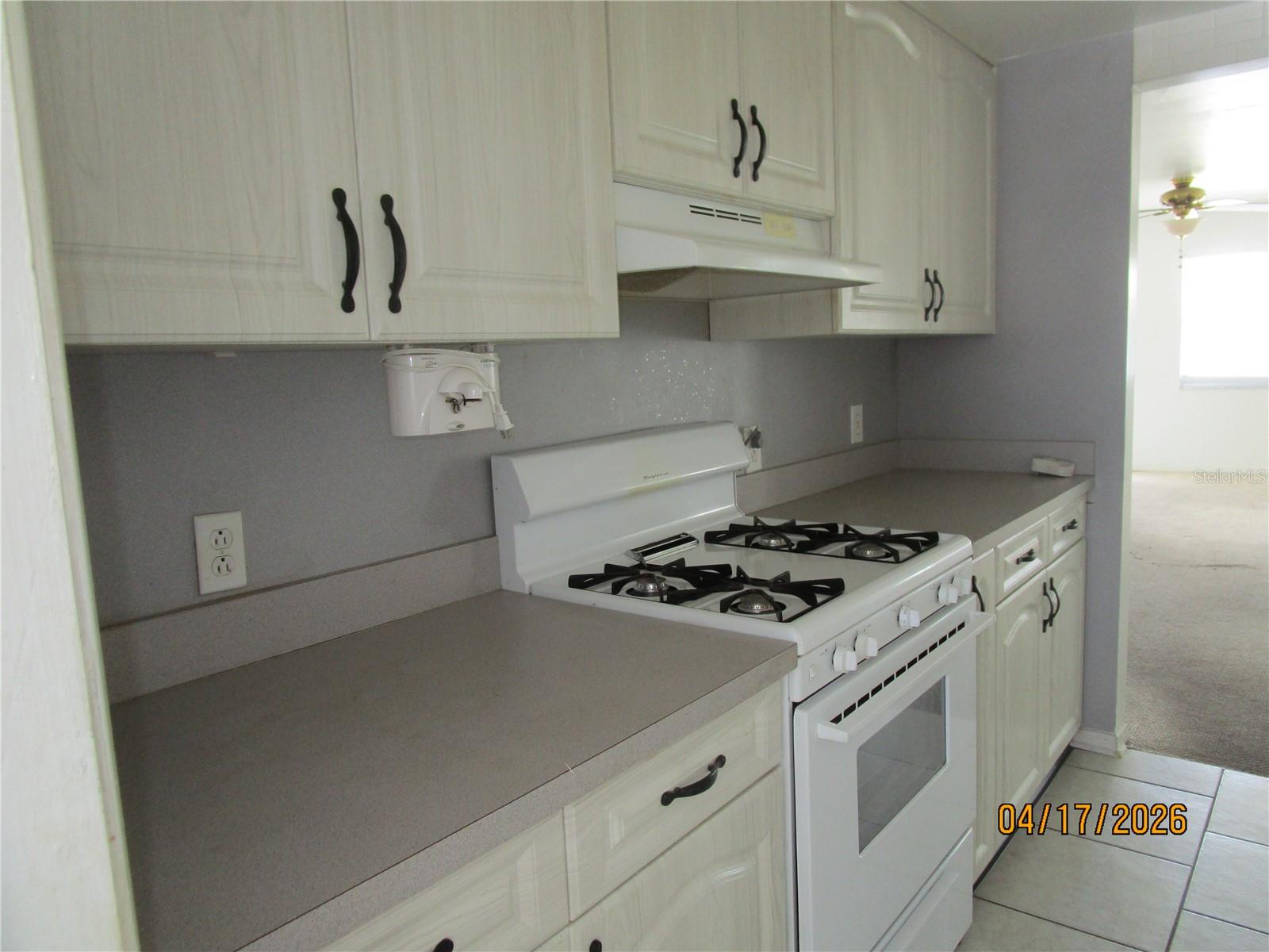 TOWN APTS CONDO - Residential