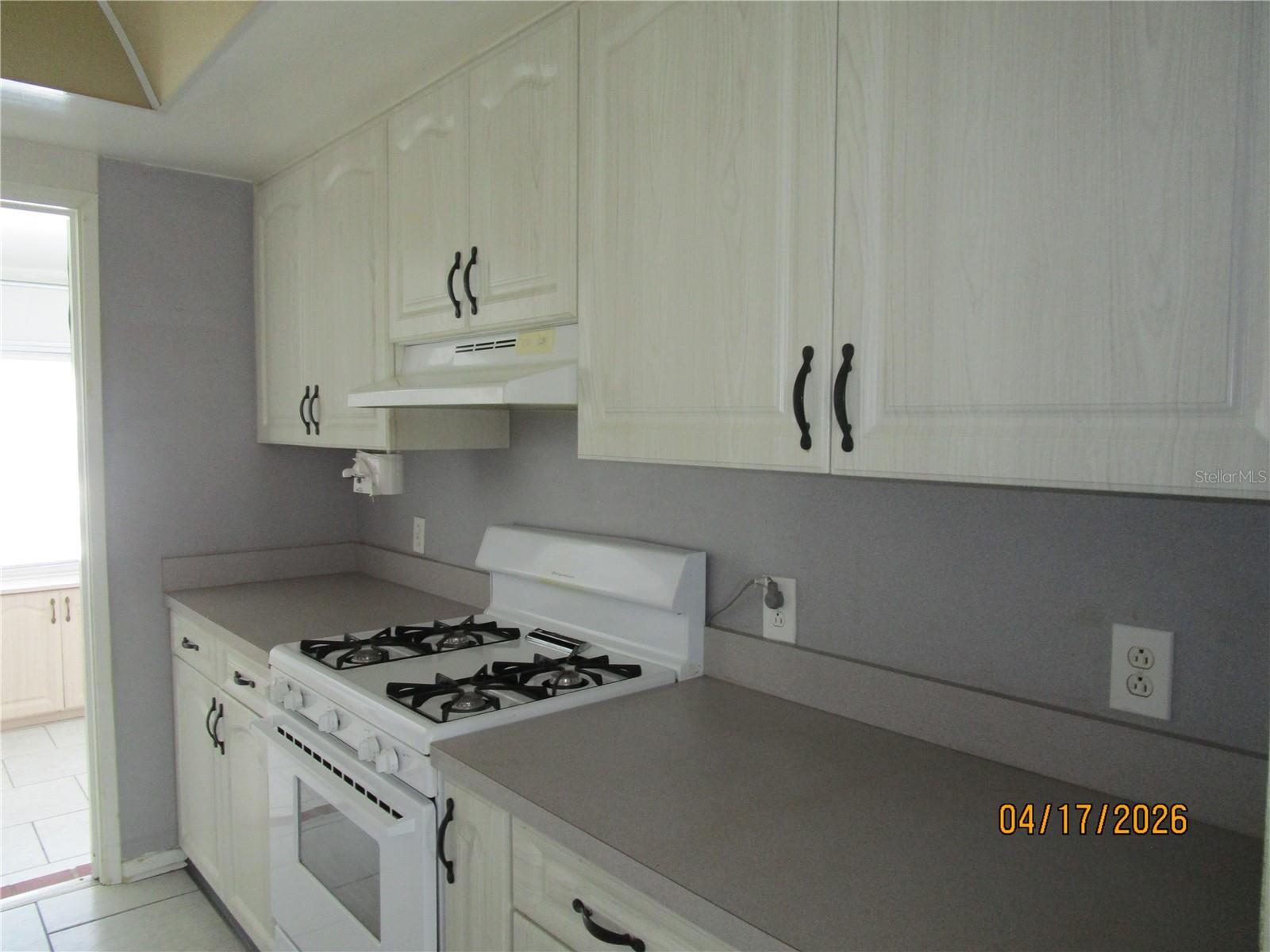 TOWN APTS CONDO - Residential