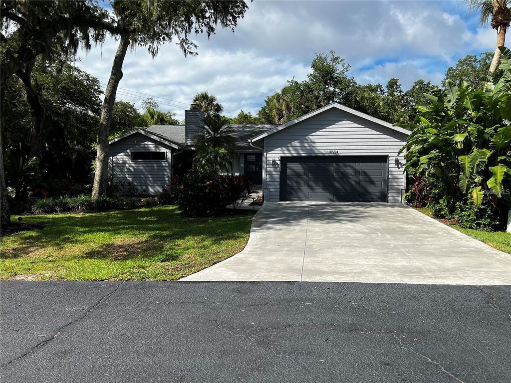 Photo of 4594 Trails Drive, Sarasota, FL 34232 (MLS # A4692424)
