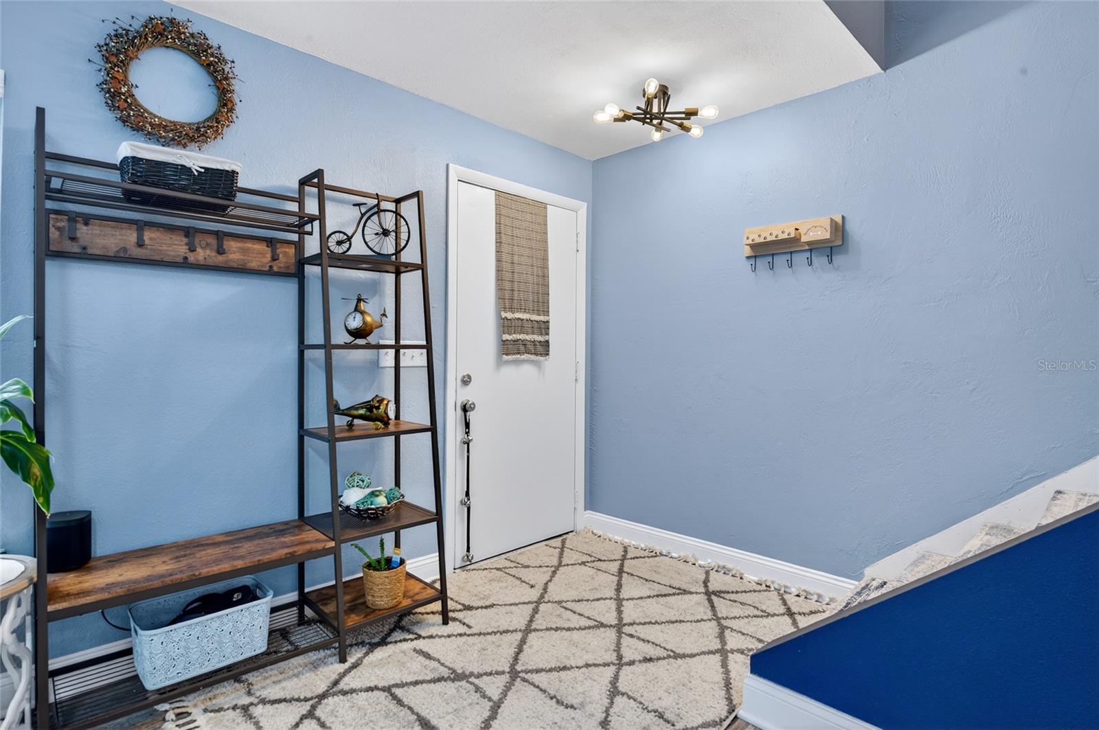 LIGHTHOUSE SHORES - Residential