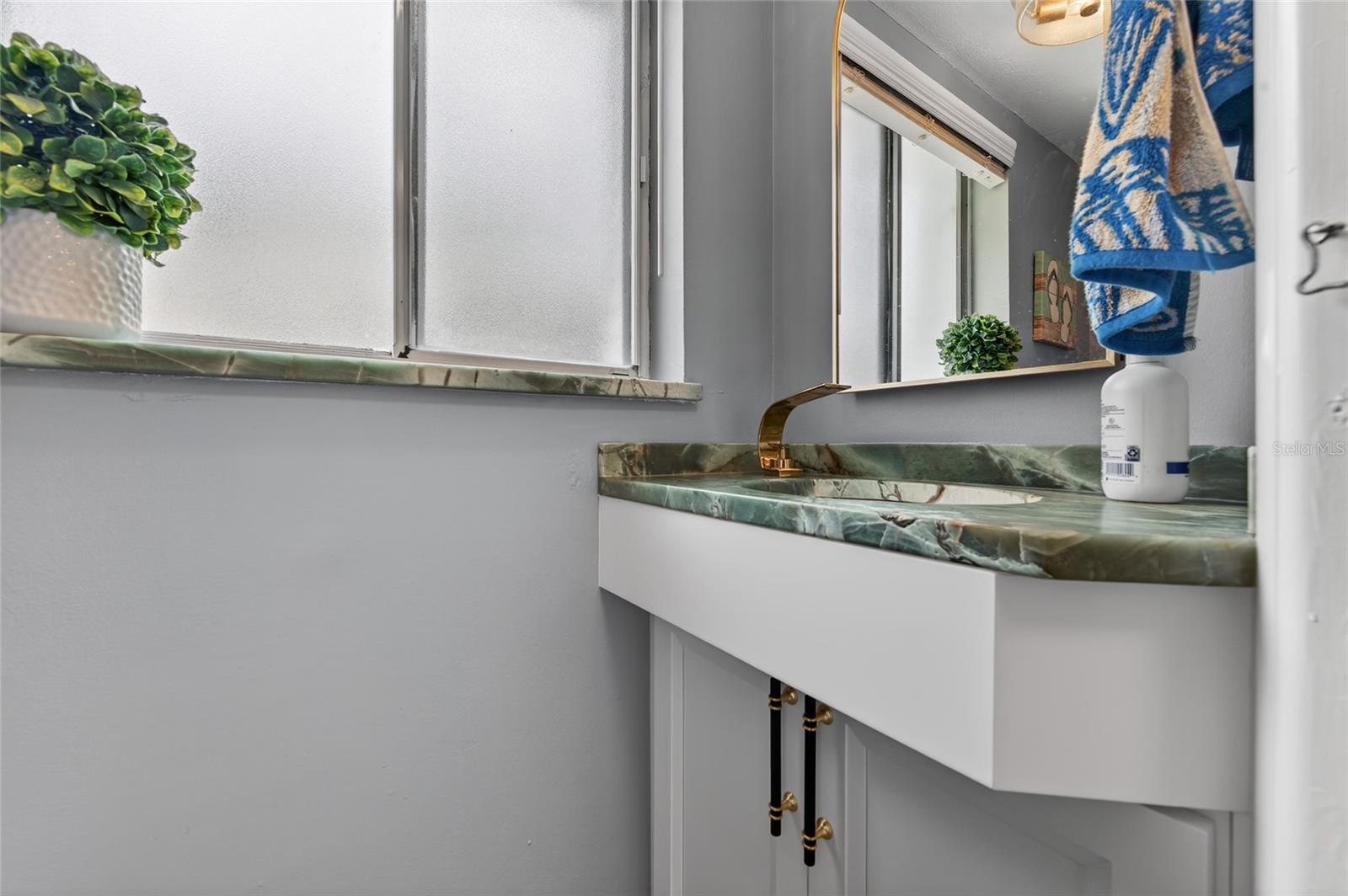 LIGHTHOUSE SHORES - Residential