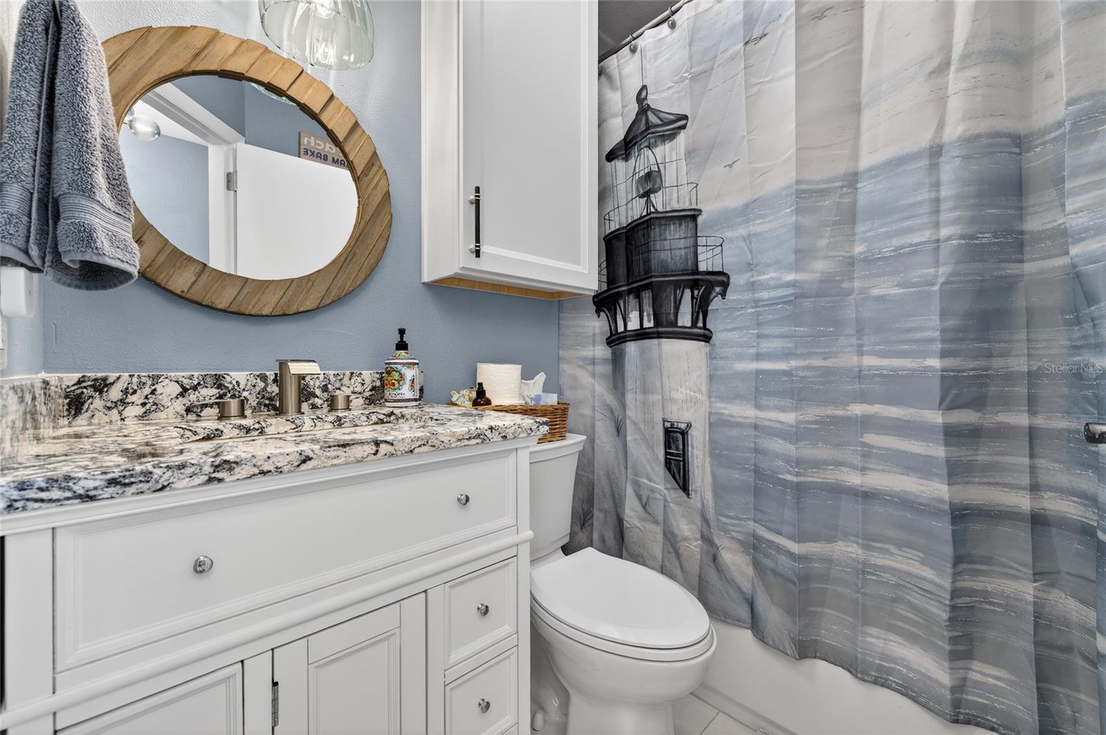 LIGHTHOUSE SHORES - Residential